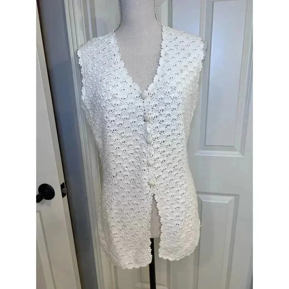 Liz sport‎ crochet white button down vest with pearls thought size small
